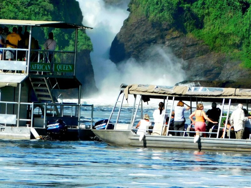 Boat safaris in Uganda