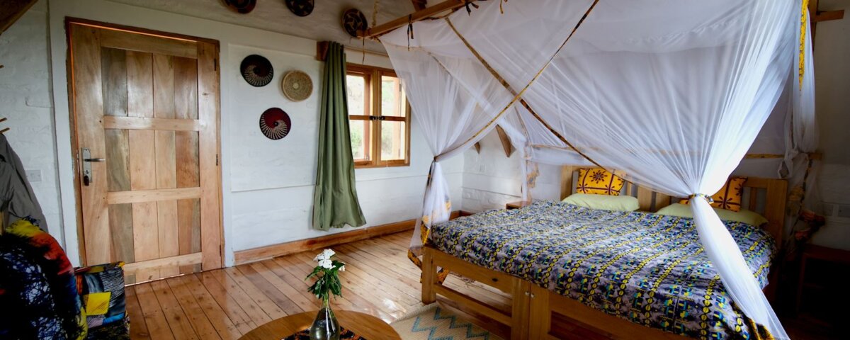 Hyena Hill Lodge
