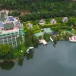 Bunyonyi Safaris Resort