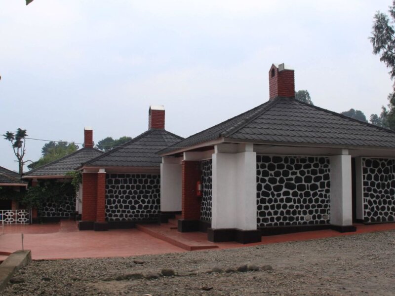 kinigi guest house