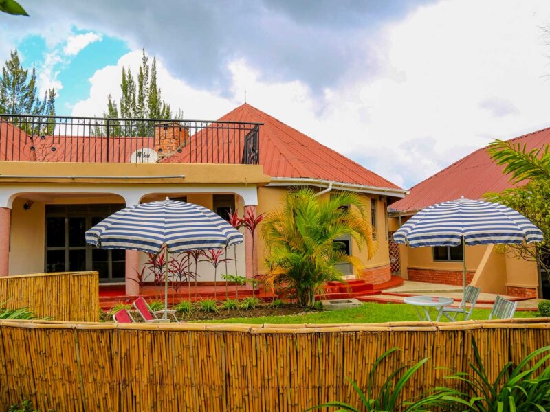 Montane Safaris Hotel