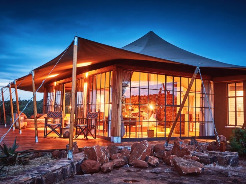What Are the Best Kenya Safari Packages With Luxury Lodges?