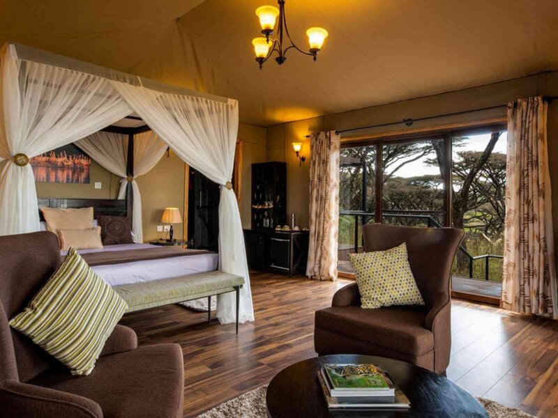 What are the best safari camps for peaceful safari experiences?
