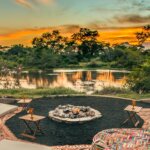 What are the best safari camps with luxury amenities in Kenya?