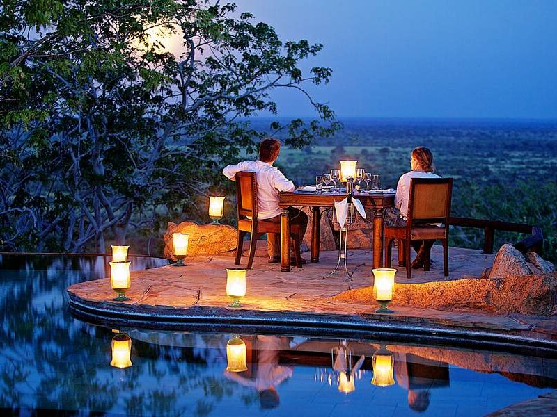 What are the best honeymoon safari itineraries in Kenya?