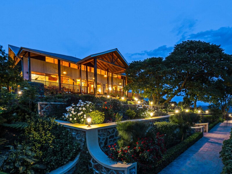 What are the best lodges near Bwindi