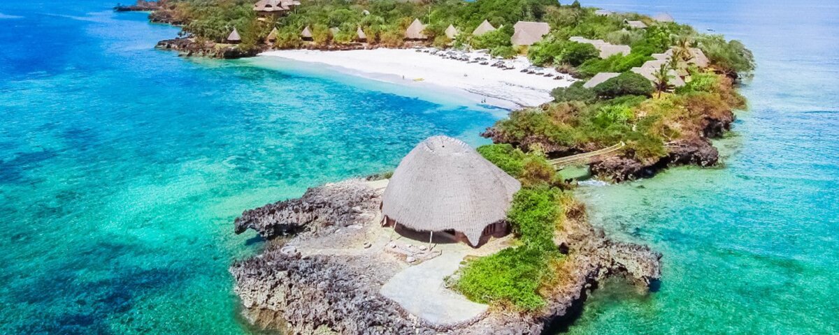 What are the best luxury honeymoon safaris in Kenya?