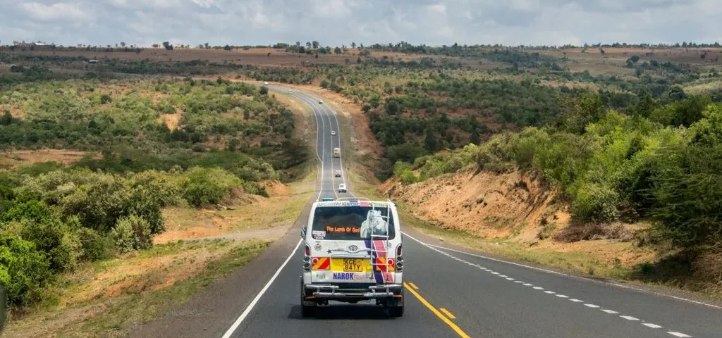 How far is Masai Mara from Nairobi?