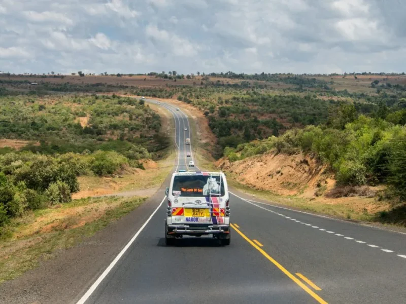How far is Masai Mara from Nairobi?