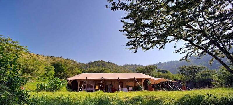 What Are the Best Romantic Safari Camps in Kenya?