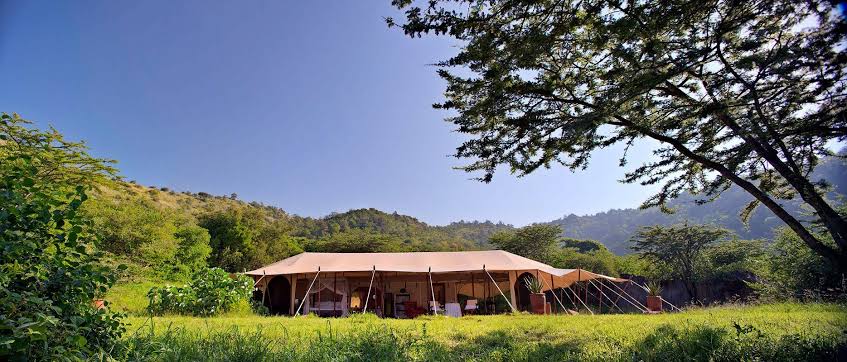 What Are the Best Romantic Safari Camps in Kenya?