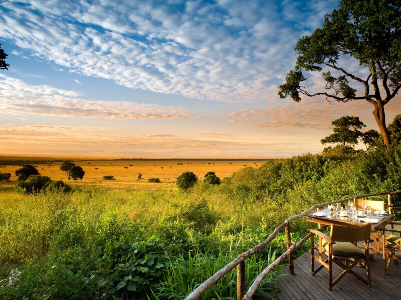 What are the best authentic safari experiences in Kenya