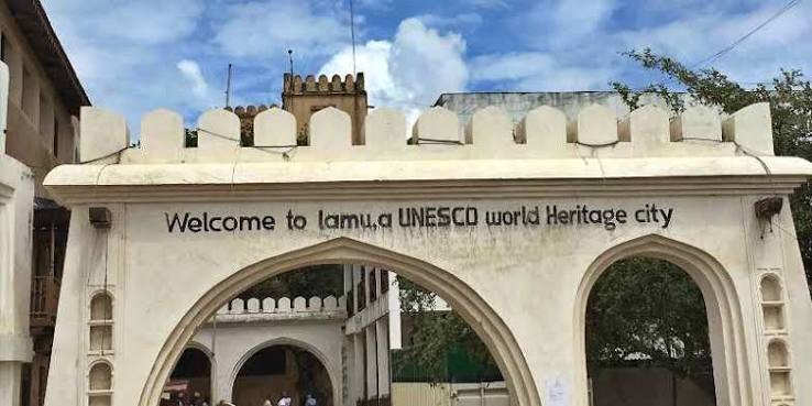 Which Kenya safari parks are UNESCO sites