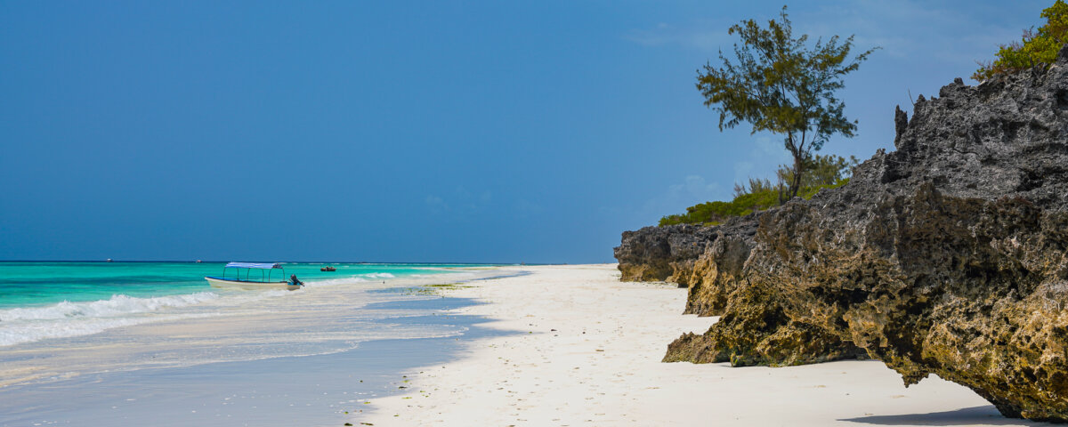 How Many Days Do I Need for Zanzibar and Safari