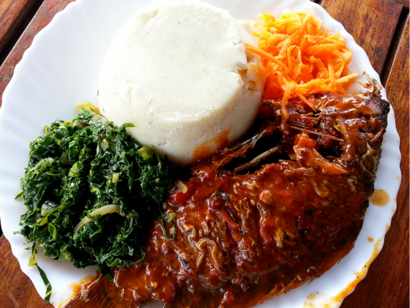 Can vegetarians enjoy Kenya safari meals?
