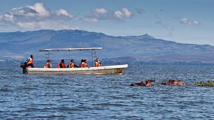 Can you do boat safaris in Kenya?