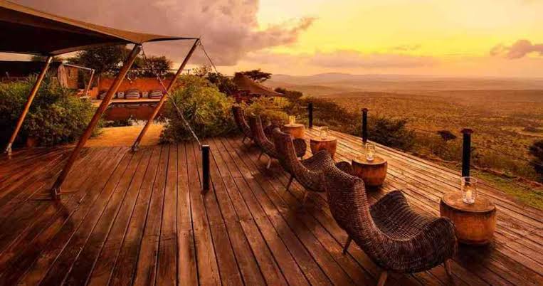 What are the best Kenya safari lodges with views?