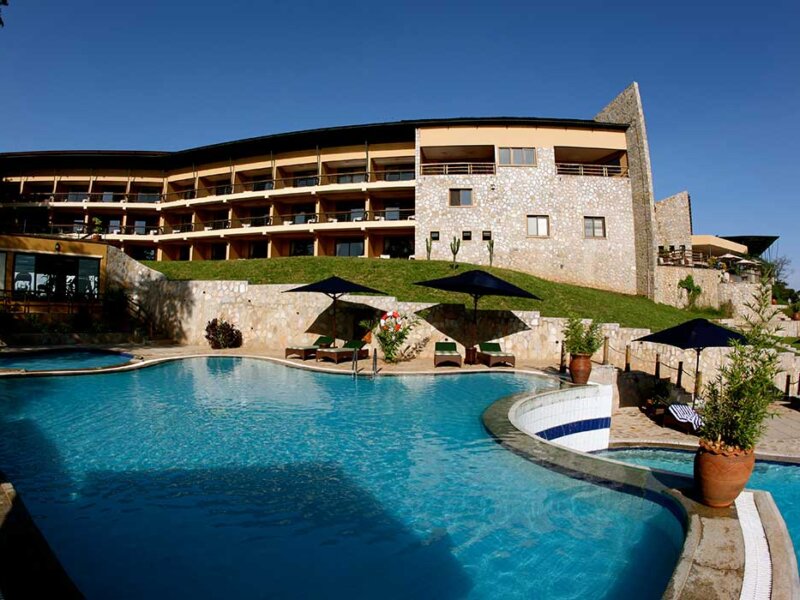 What are the best safari camps in Uganda