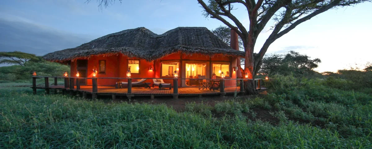 What are the best safari lodges near Amboseli?