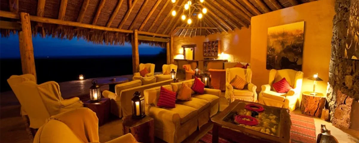 What is included in luxury Uganda safaris