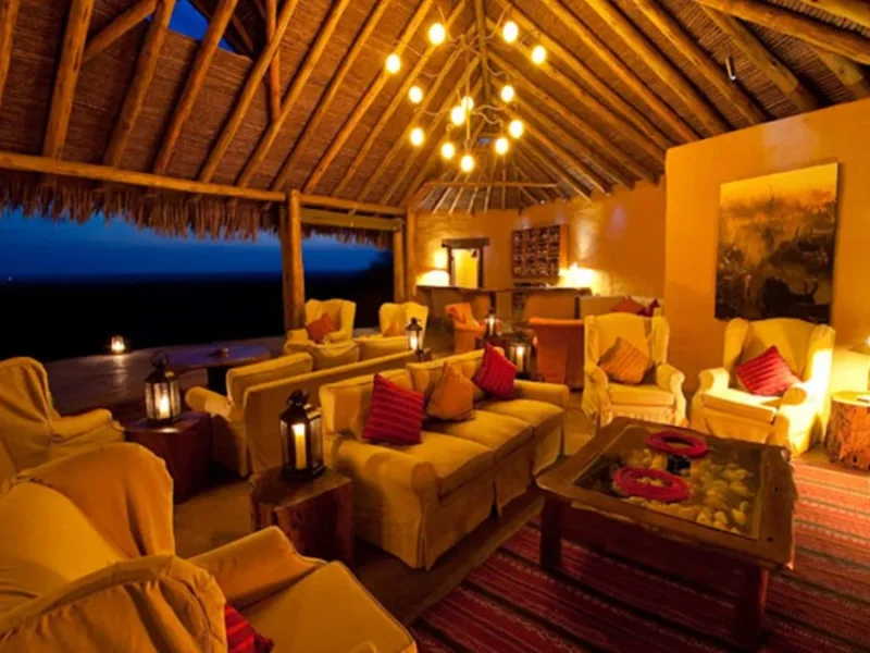 What is included in luxury Uganda safaris