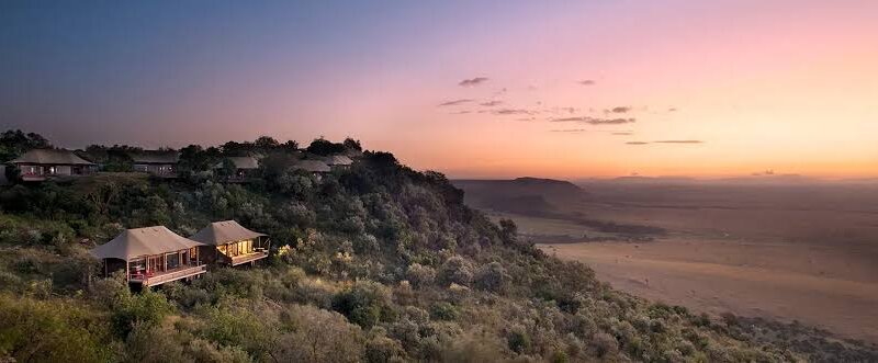 Which Kenya parks have luxury lodges?